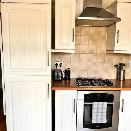 Lovely Bedroom In Newbridge (Kildare)