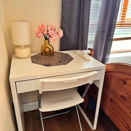 Accommodatie bij particulieren Lovely Bedroom In Newbridge (Kildare)