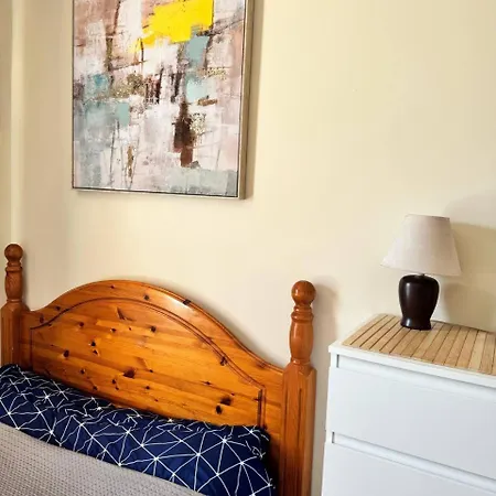 Lovely Bedroom In Privatunterkunft *